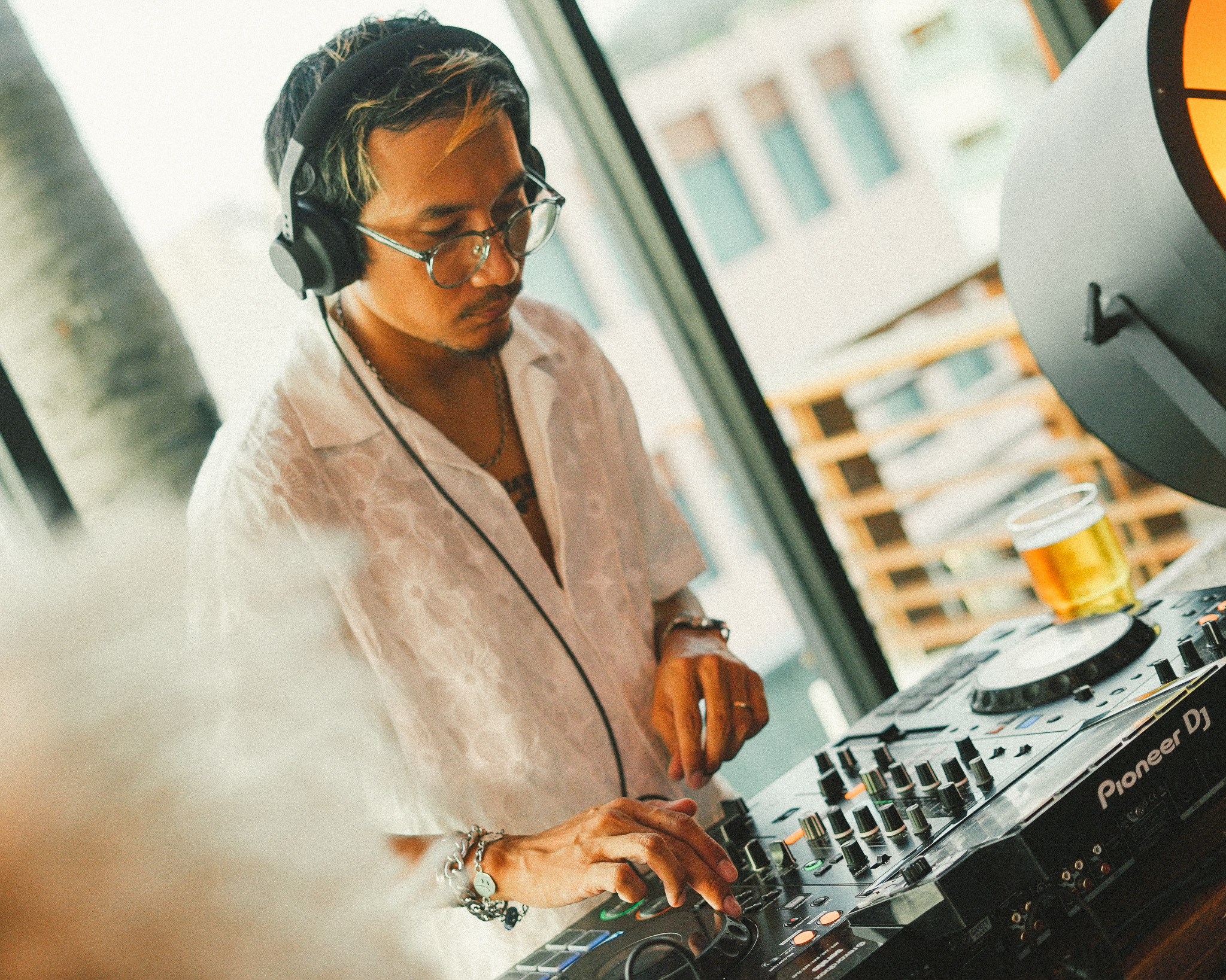 Nam Auun is a new DJ who has taken the House music world by storm with his unique style and eclectic mix of music.